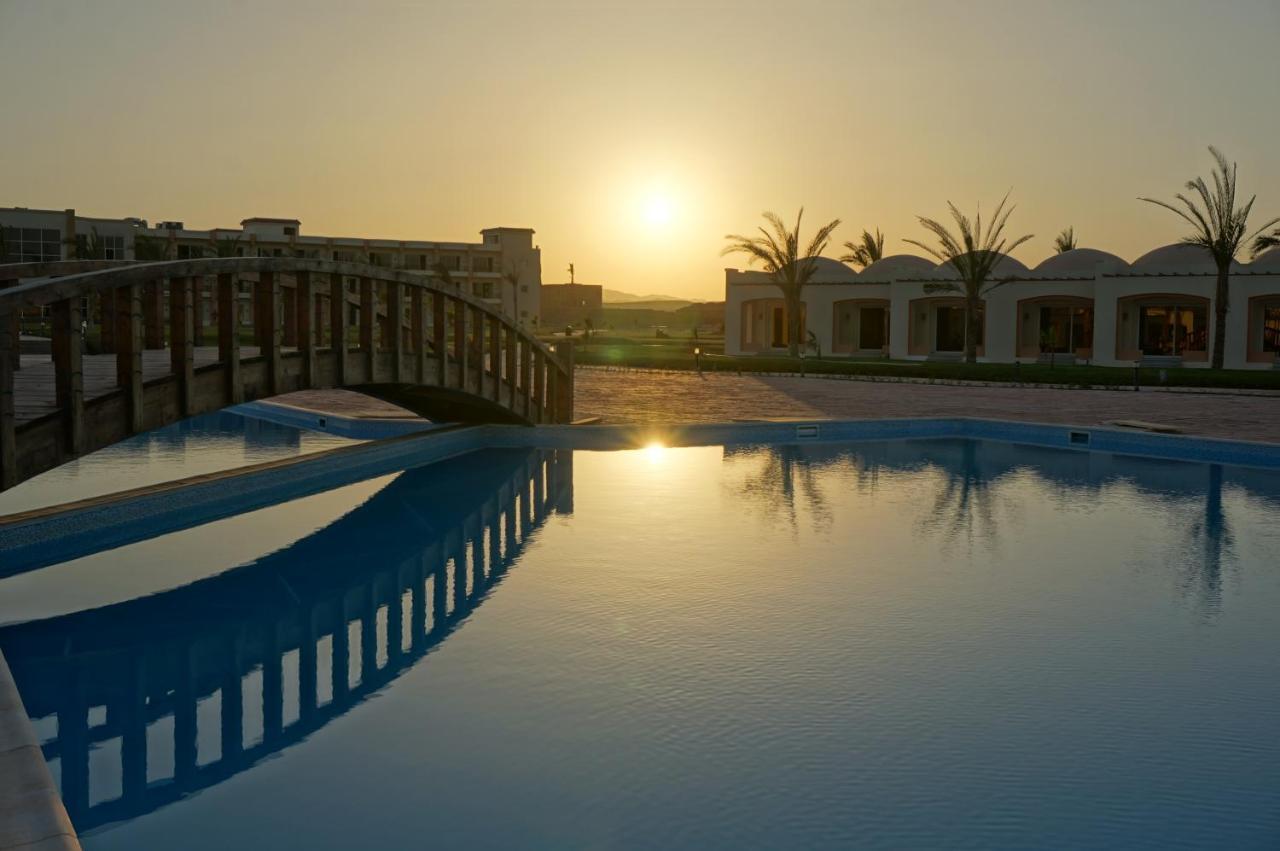 Amarina Queen Resort & Aqua Park Marsa Alam Bagian luar foto